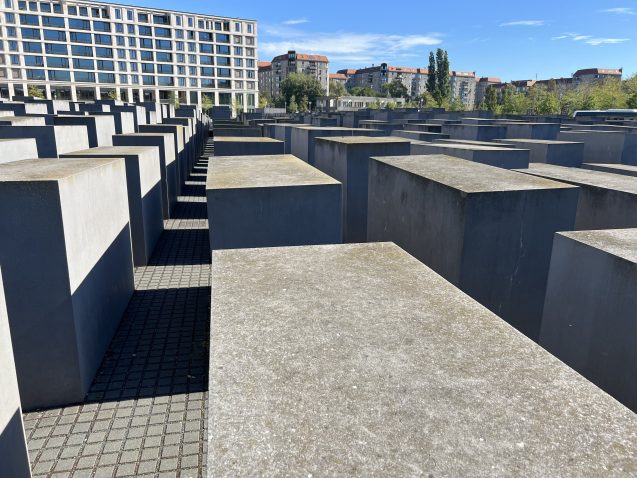 Denkmal für die ermordeten Juden Europas – Besuch der Stipendiaten auf der Berlinfahrt 2023