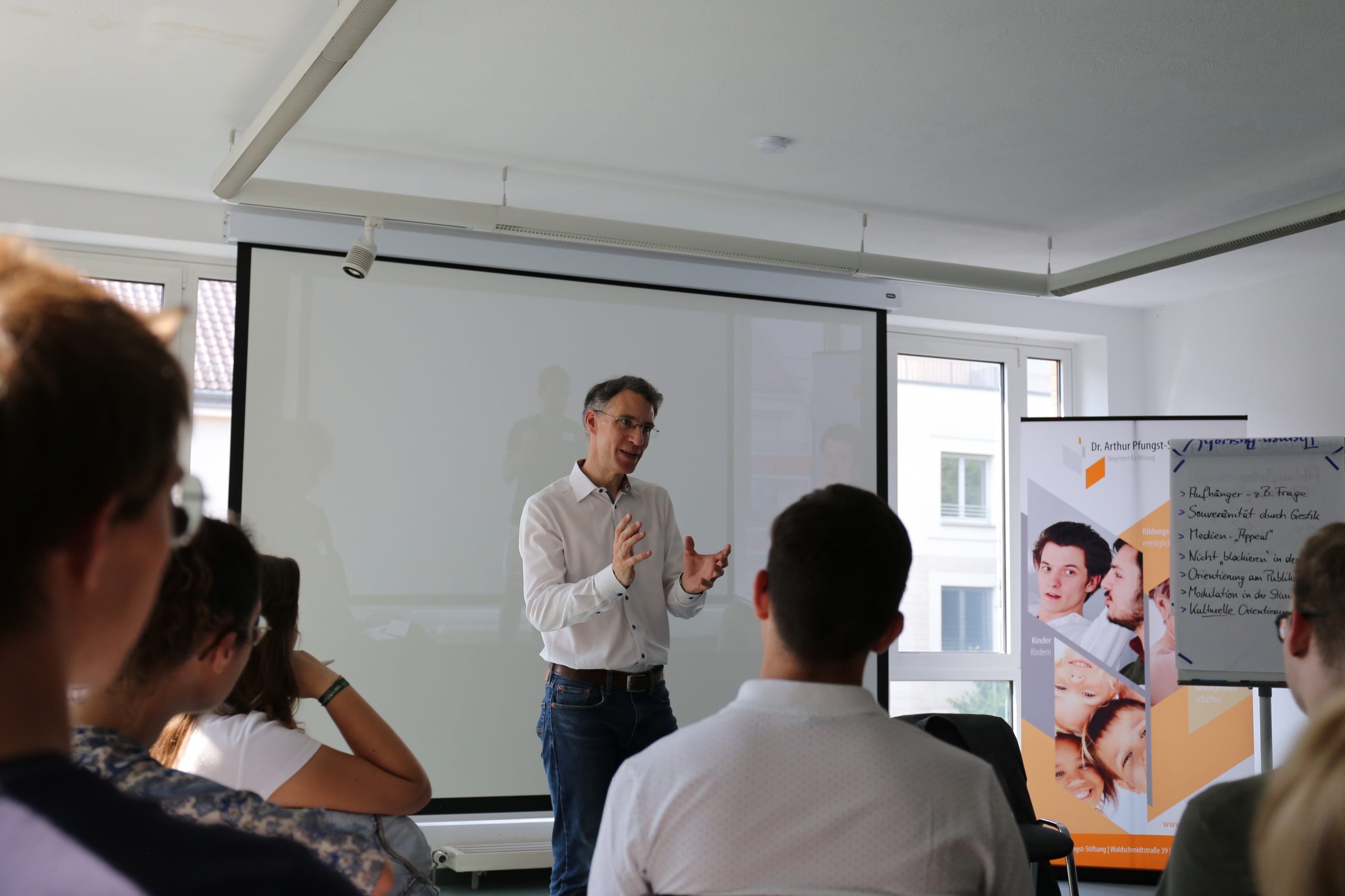 Debating: 3-teiliger Online-Workshop